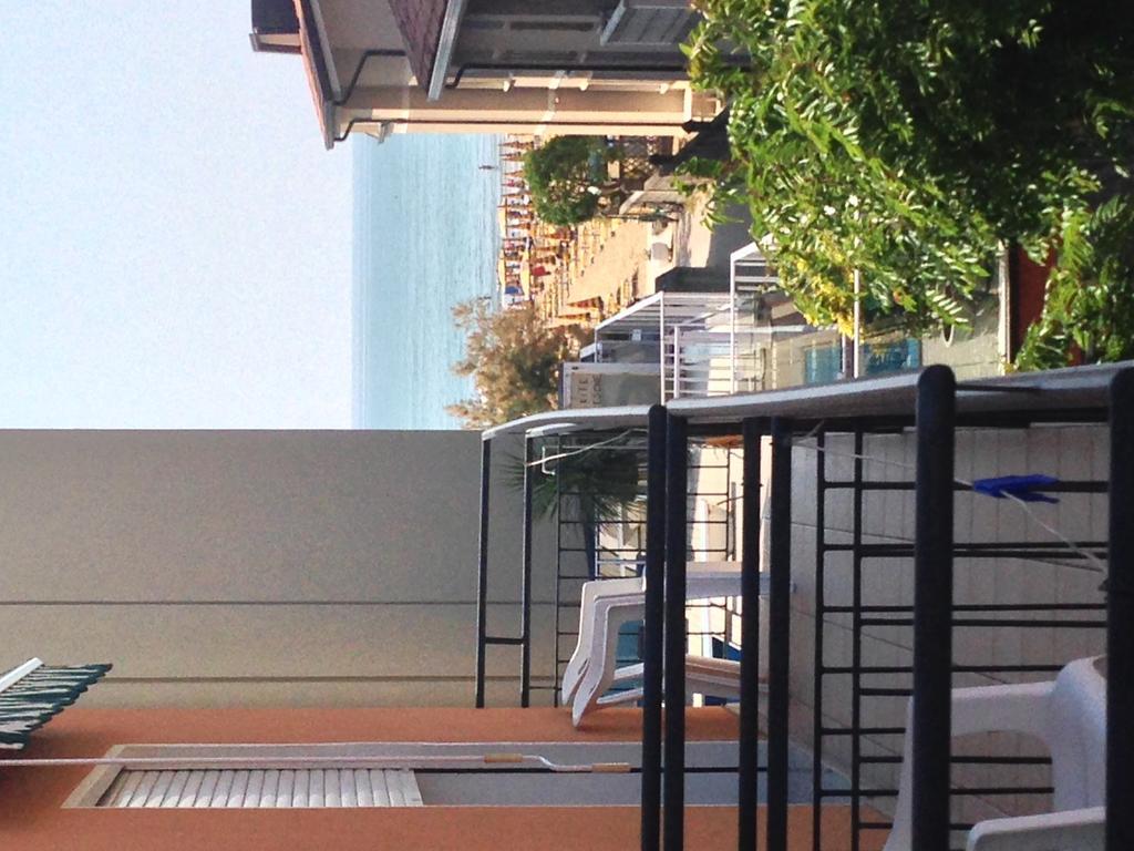 Pensione Villa Joli Lido di Jesolo Ngoại thất bức ảnh